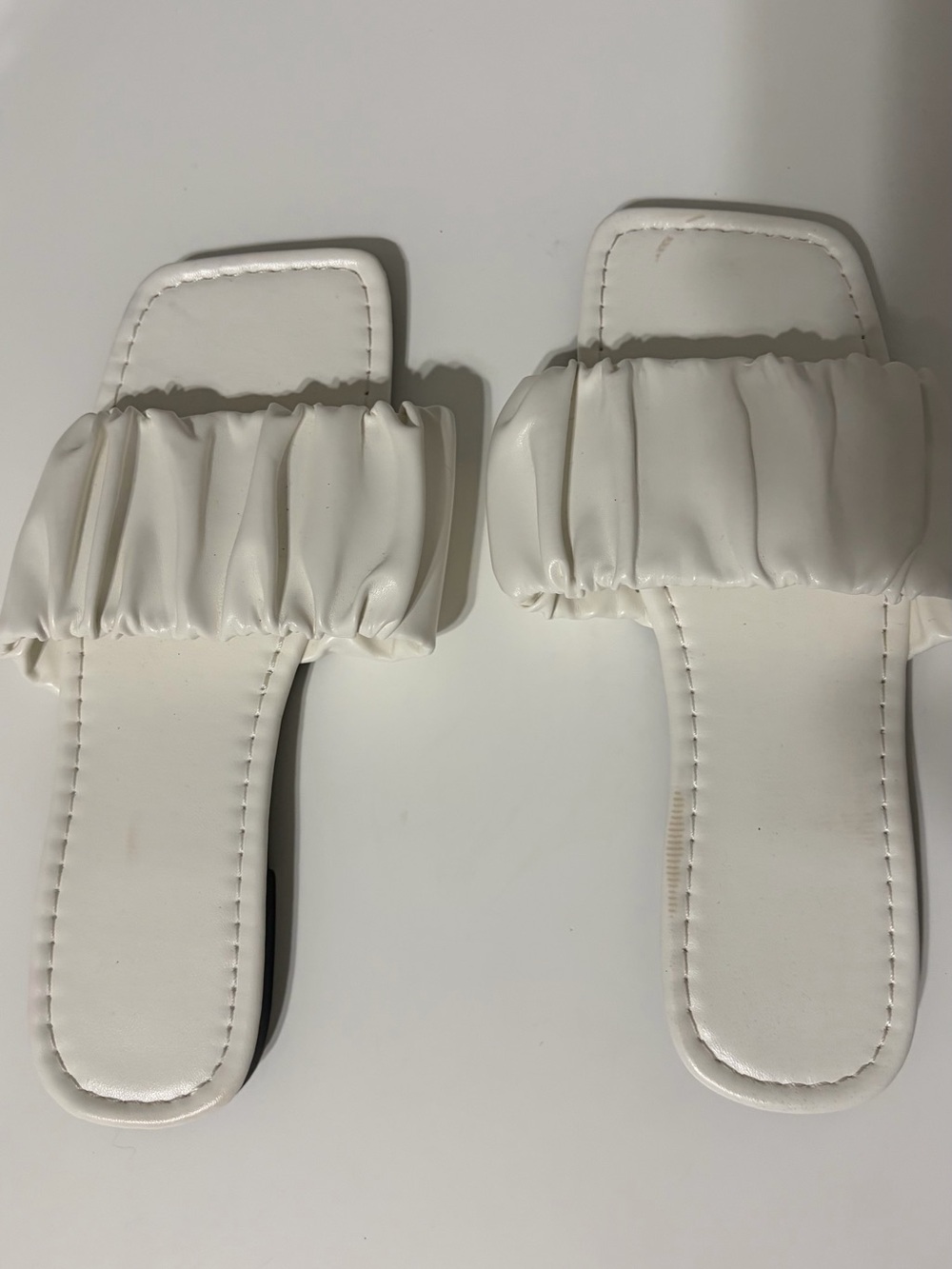 White Ruched Strap Slide Sandals - Women